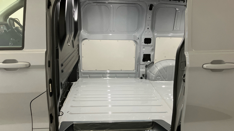 Volkswagen Transporter T28 Lwb Diesel 2.0 TDI 110 Commerce Plus Van